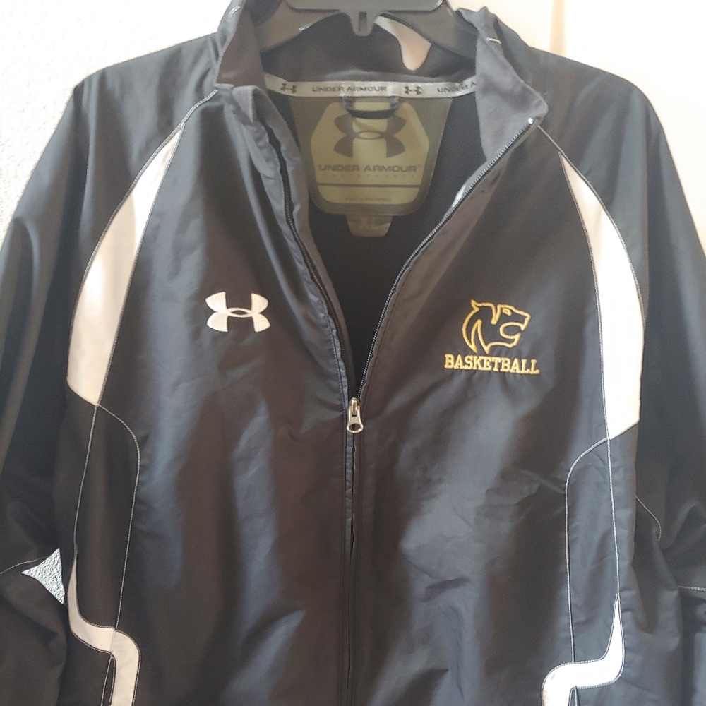 Under Armour Performance Insulated Jacket Xl - image 1